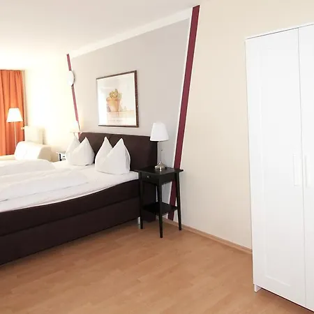 Апарт-отель Apartmenthaus Alt Graz 3*