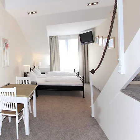 Апарт-отель Apartmenthaus Alt Graz Дюссельдорф