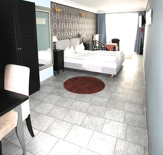 Апарт-отель Apartmenthaus Alt Graz 3*